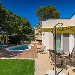 Soul, Villa