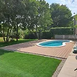 Villa Soul, Valbandon